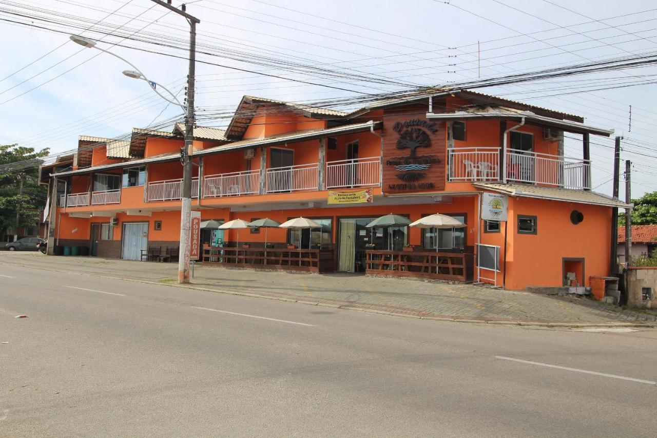 Pousada Praia Da Fortaleza 450 Metros Do Parque Beto Carrero Com Cafe Da Manha Penha  Bagian luar foto